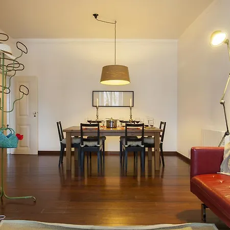 Janelas Verdes | Rentexperience Апартаменты